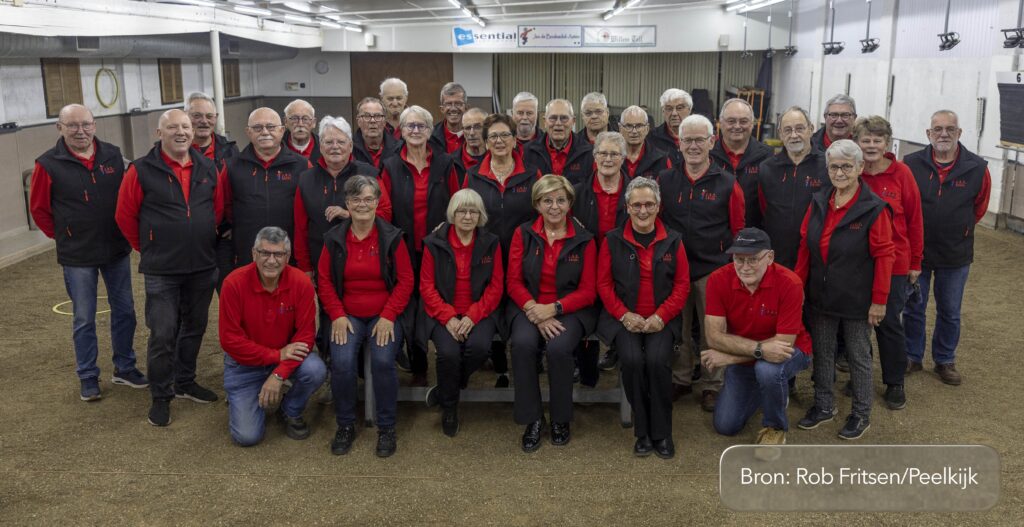 De huidige afbeelding heeft geen alternatieve tekst. De bestandsnaam is: Nieuwe-kleding-jeu-de-boules-JBC-Asten-2025-bronvermelding-scaled.jpg